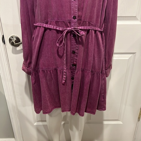 Billy T fuchsia color tiered drop waist button down shirt dress size L - Picture 4 of 8